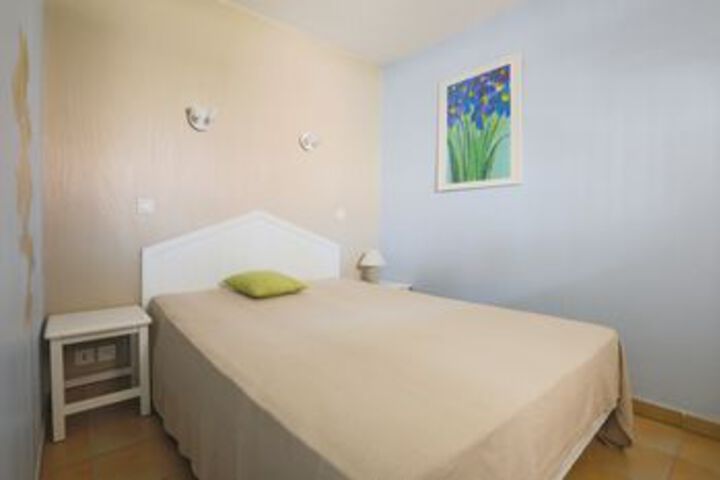 Room 50 of 228