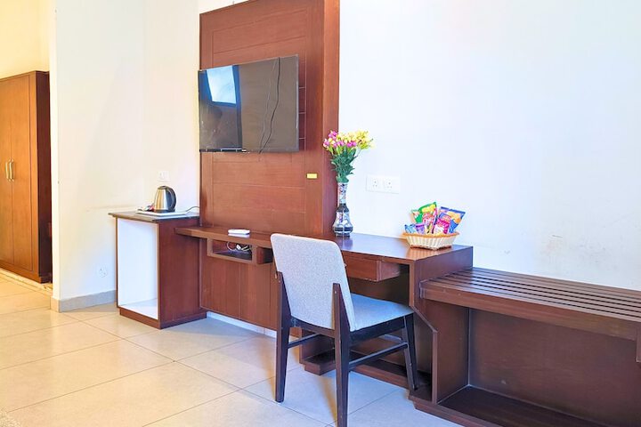 Room 15 of 113