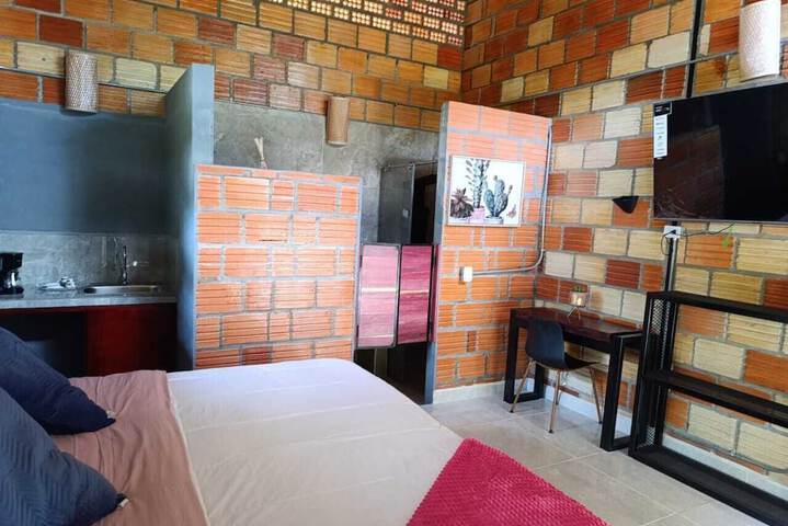 Room 4 of 66