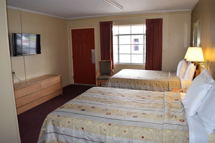 Room 16 of 19