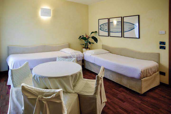 Room 16 of 49