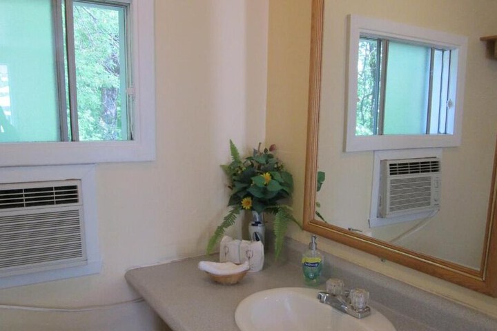 Room 33 of 55