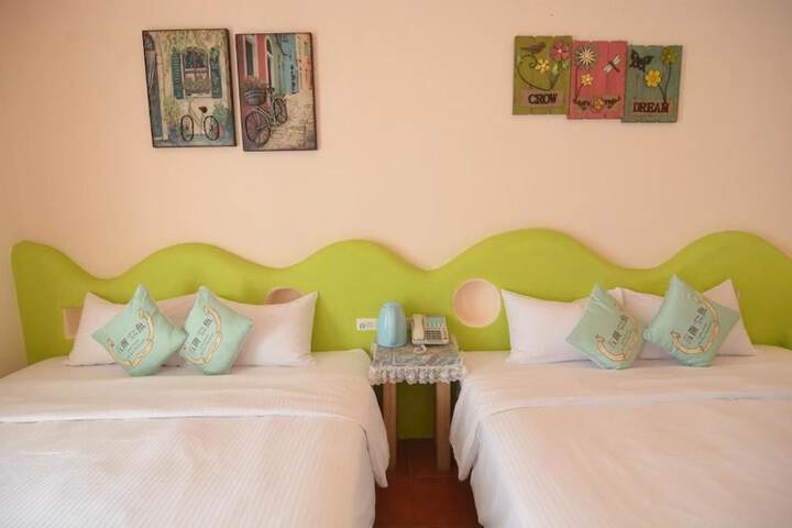 Room 10 of 35