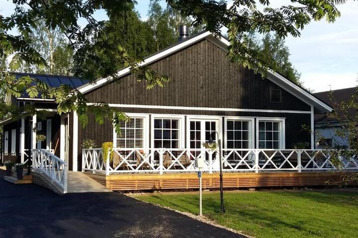 Exterior of Hotelli HiljaHelena
