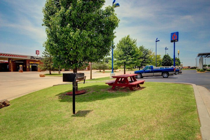 BBQ/picnic area