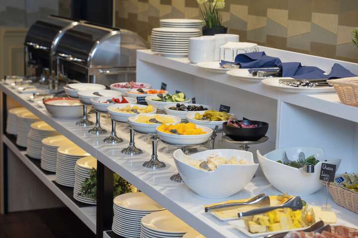 Dining Photos