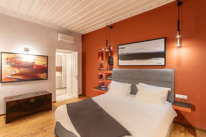 Room 16 of 63