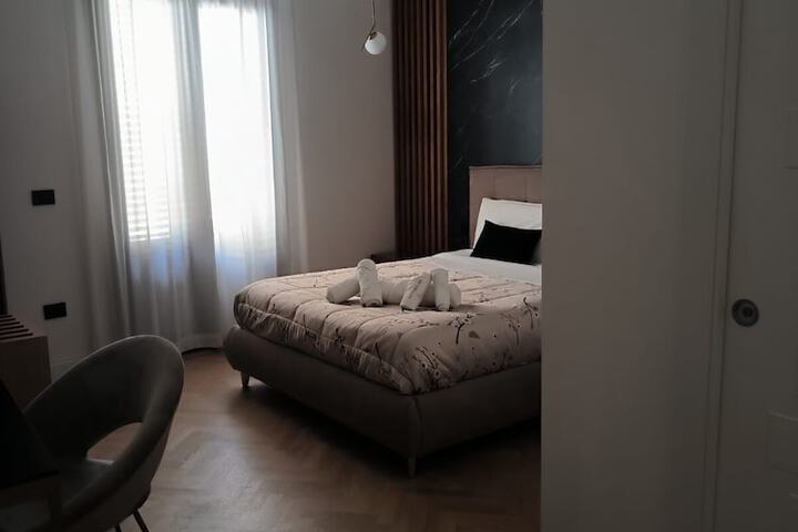 Room 13 of 48