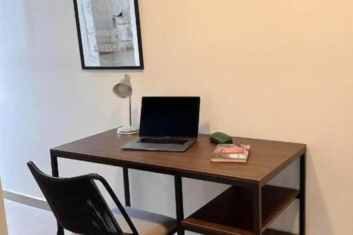 Room 18 of 33