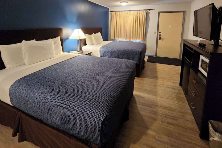 Room 43 of 80