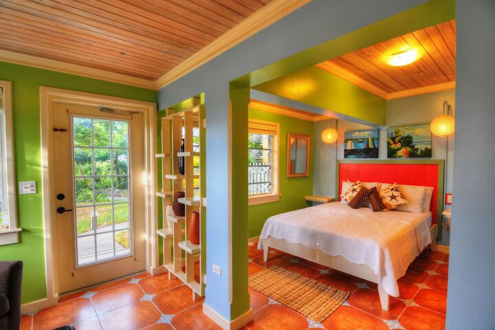 Room 5 of 75