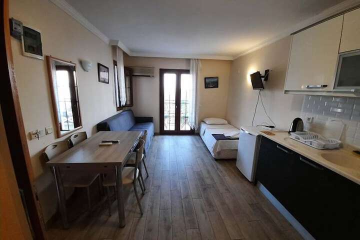 Room 17 of 48