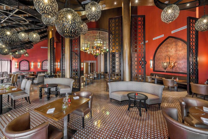 Dining 114 of 147