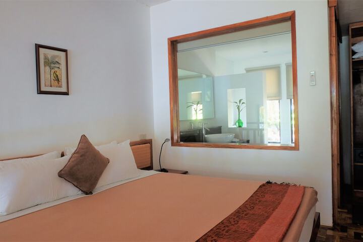 Room 17 of 120