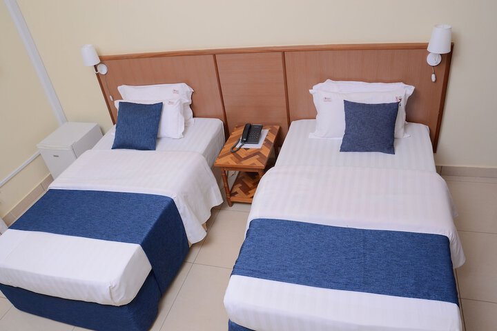Room 16 of 31
