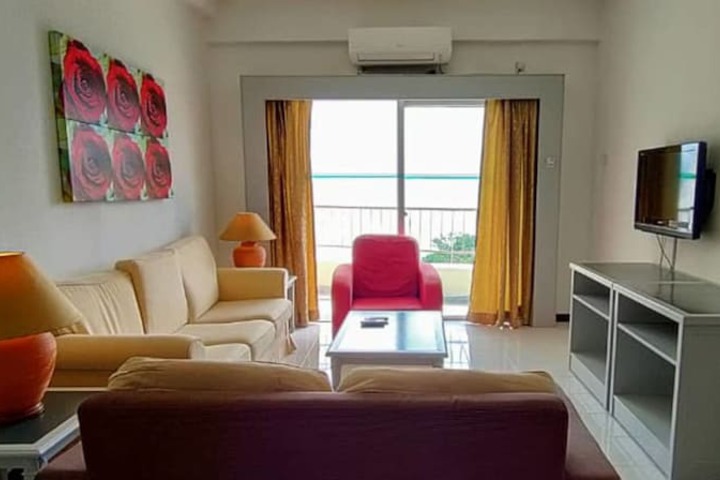 Room 329 of 650