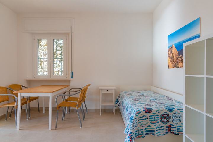 Room 18 of 29
