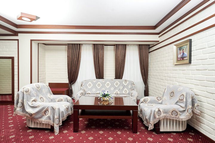 Room 12 of 88