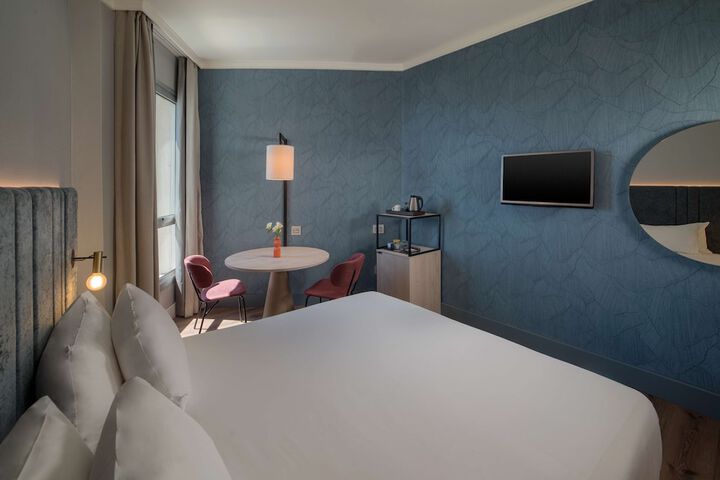 Room 5 of 45
