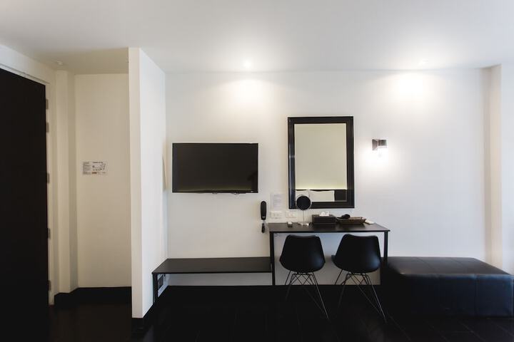 Room 30 of 74