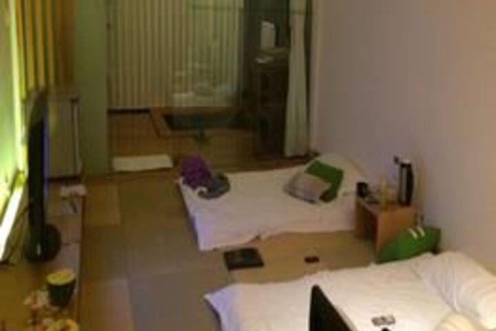 Room 27 of 54