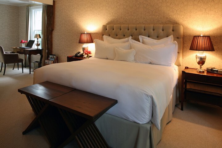 Room 7 of 42
