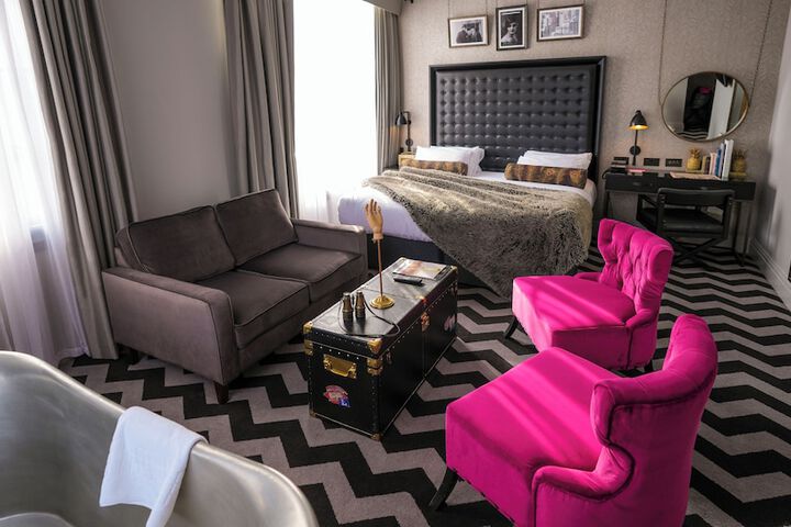 Room 21 of 81