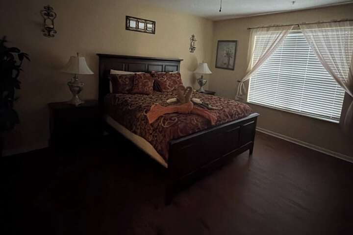 Room 30 of 168