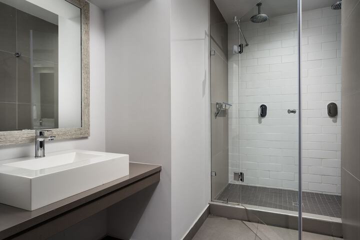 Clean Restrooms