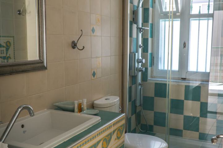 Room 26 of 42