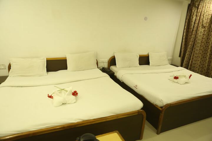 Room 16 of 37