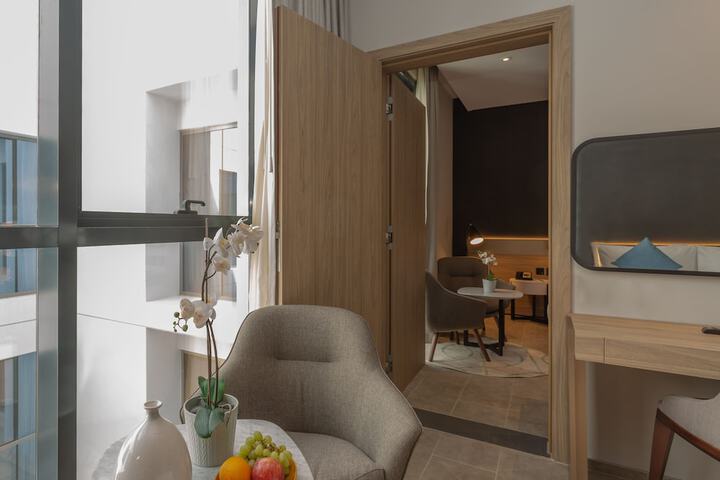 Room 14 of 60