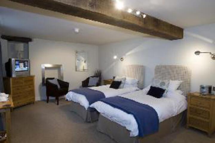 Double room-Deluxe-Ensuite-Criccieth Superior
