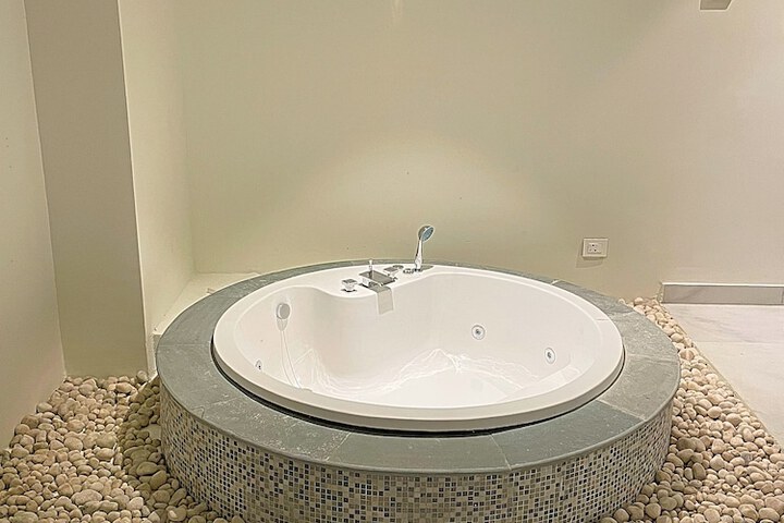 Relaxing Spa