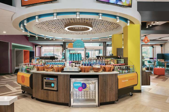 Snack bar