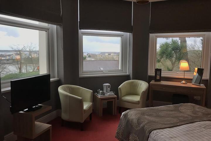 Room 18 of 38
