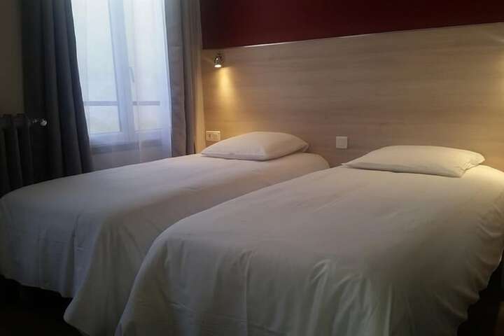 Room 7 of 19