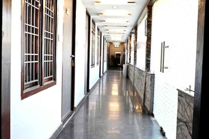 Hotel Interior 4 of 81
