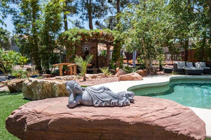 Image of Resort-Style Paradise w 2 Pools
