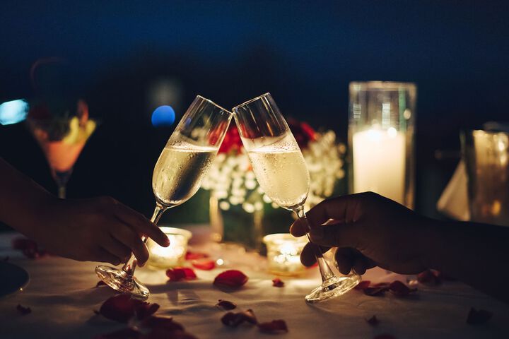 Couples dining