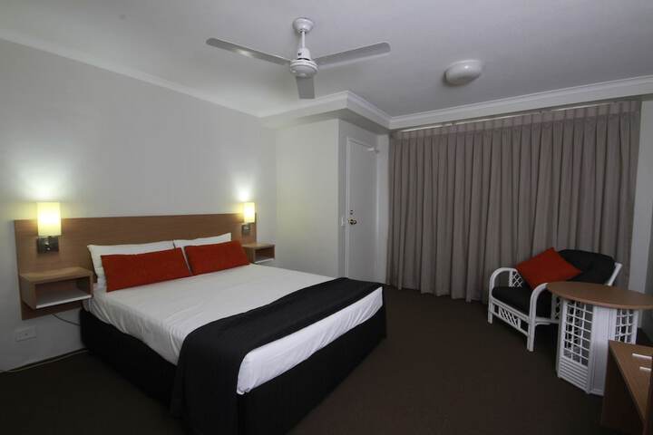 Room 6 of 41