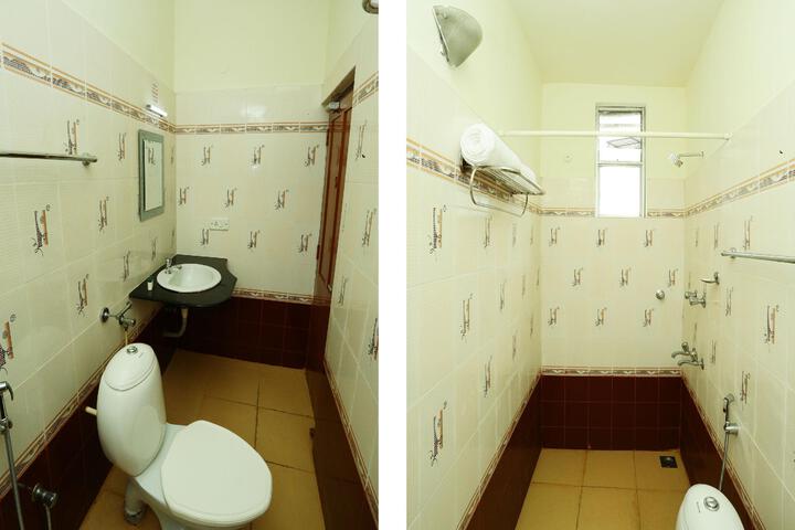Room 2 of 8