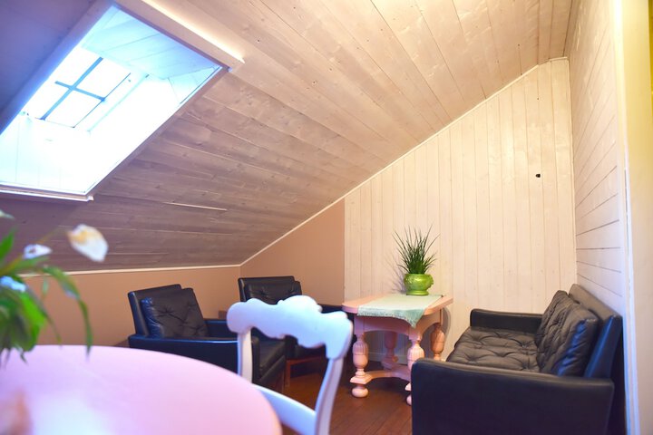 Room 17 of 30
