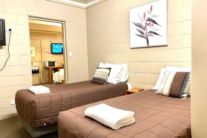 Room 26 of 90