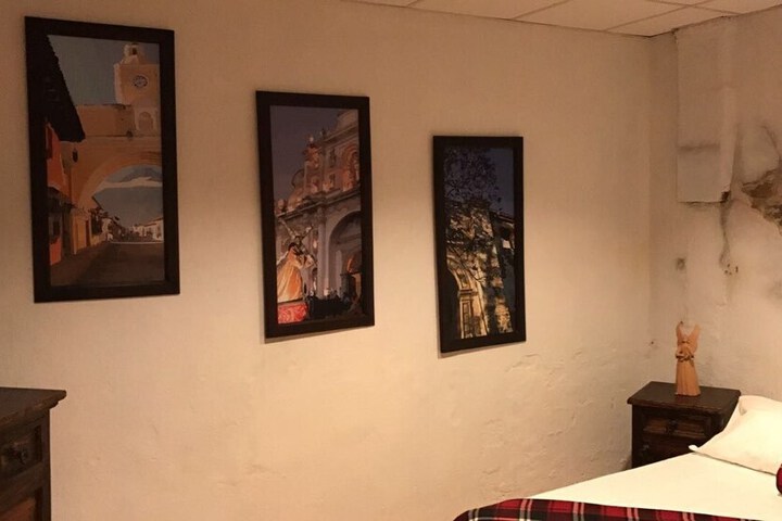 Room 5 of 32