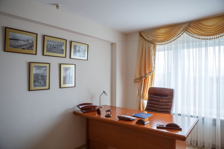 Room 78 of 122