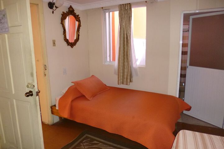Room 8 of 43