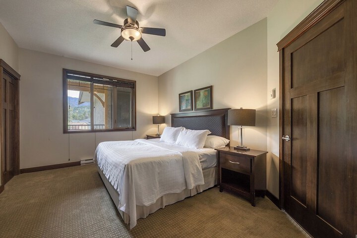 Room 11 of 65