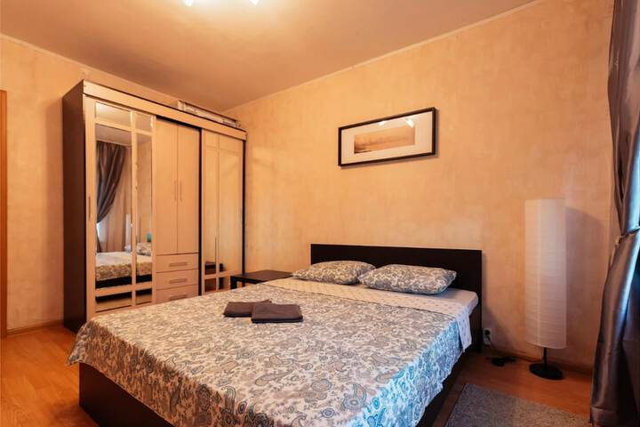 Room 7 of 11