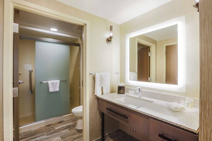 Bathroom shower